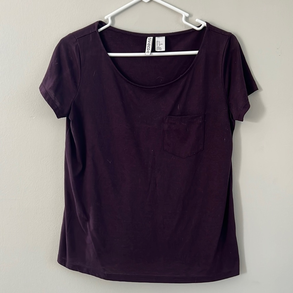 Scoop neck short sleeve T-shirt